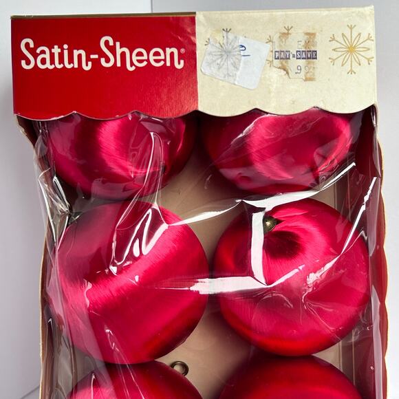 Red Satin Sheen Unbreakable Christmas Ornaments Set of 6 Crafts Retro Decor - Picture 9 of 9